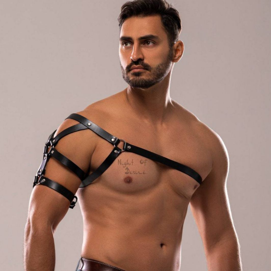 Savage Cross Chest Petal Shoulder Straps